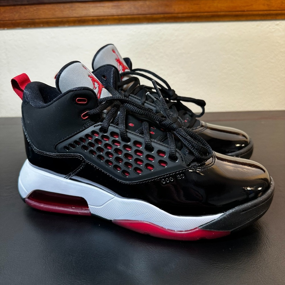 Jordan Maxin 200 Black Gym Red Basketball Shoes Men's 7.5